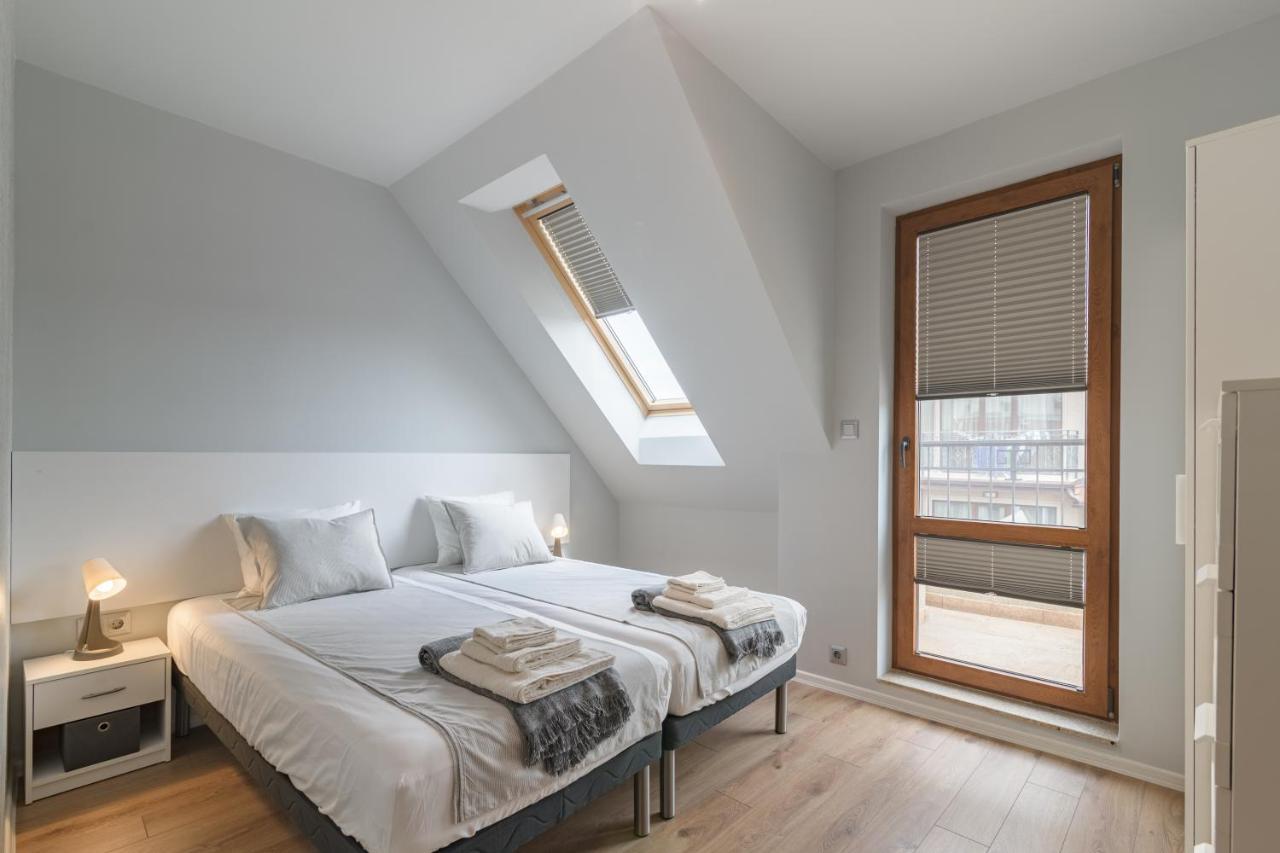 Magdalena Apartment - Two Bathrooms, Perfect City Center Varna Exterior foto